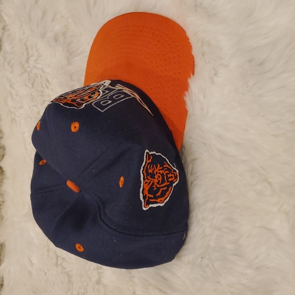 Vintage CHICAGO BEARS embroidered Snapback HAT Ballcap adult  Apparel Vintage Chicago Bears snapback embroider Baseball hat cap one size